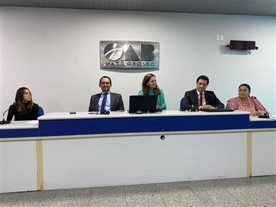 Foto da Notícia: Acadêmicos de Direito visitam a OAB-MT