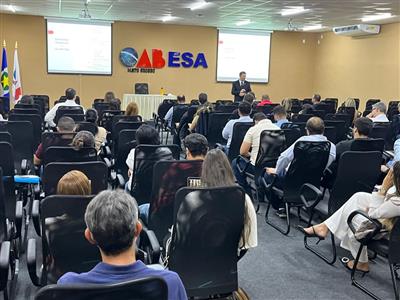 Foto da Notícia: Reiniciam as aulas da pós Direito do Agronegócio em Cuiabá e Cáceres; em Primavera, começou o 1º módulo