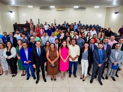 Foto da Notícia: Gisela Cardoso dá posse a diretoria da 27ª Subseção da OAB-MT liderada pela presidente Luana Costa Lico