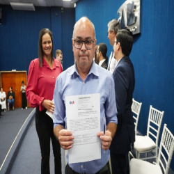 06/08 - Entrega de Certidões - Estagiários e Advogados (as)