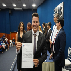 06/08 - Entrega de Certidões - Estagiários e Advogados (as)