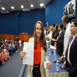 06/08 - Entrega de Certidões - Estagiários e Advogados (as)