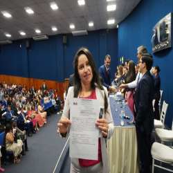 06/08 - Entrega de Certidões - Estagiários e Advogados (as)