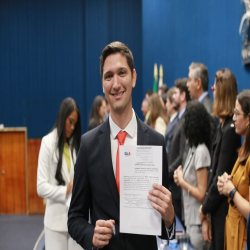 03-12-2024 OAB-MT faz entrega de Certidões para novos profissionais - Fotografo: fERNANDO RODRIGUES